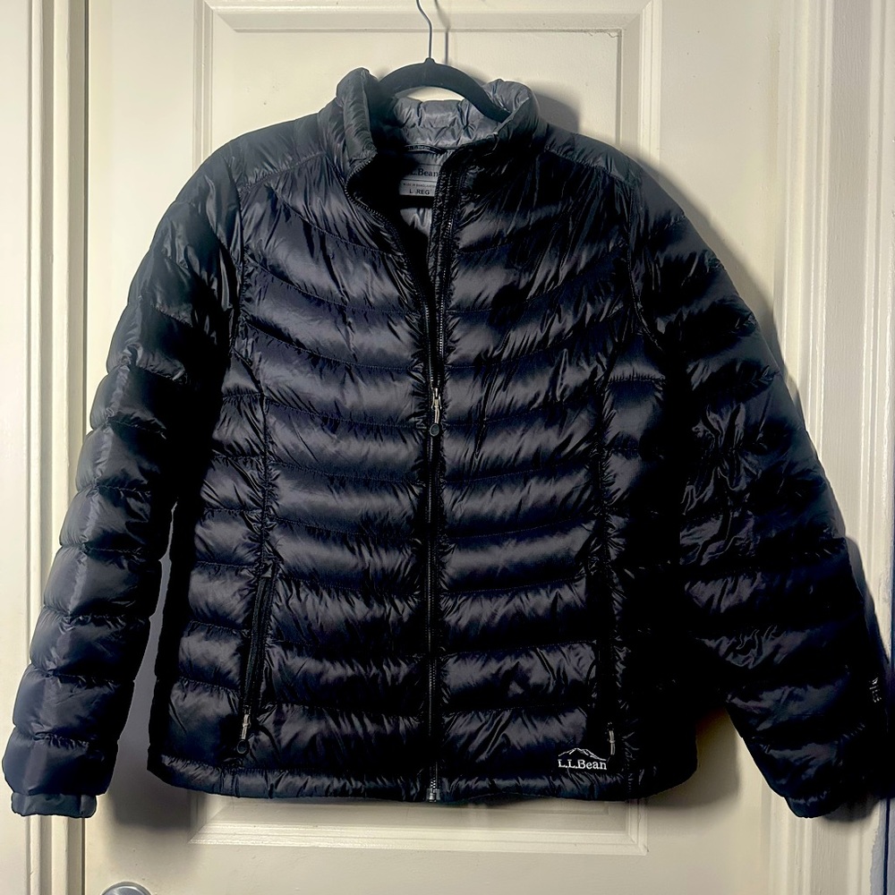 Black LL Bean lightweight women’s puffer - Large